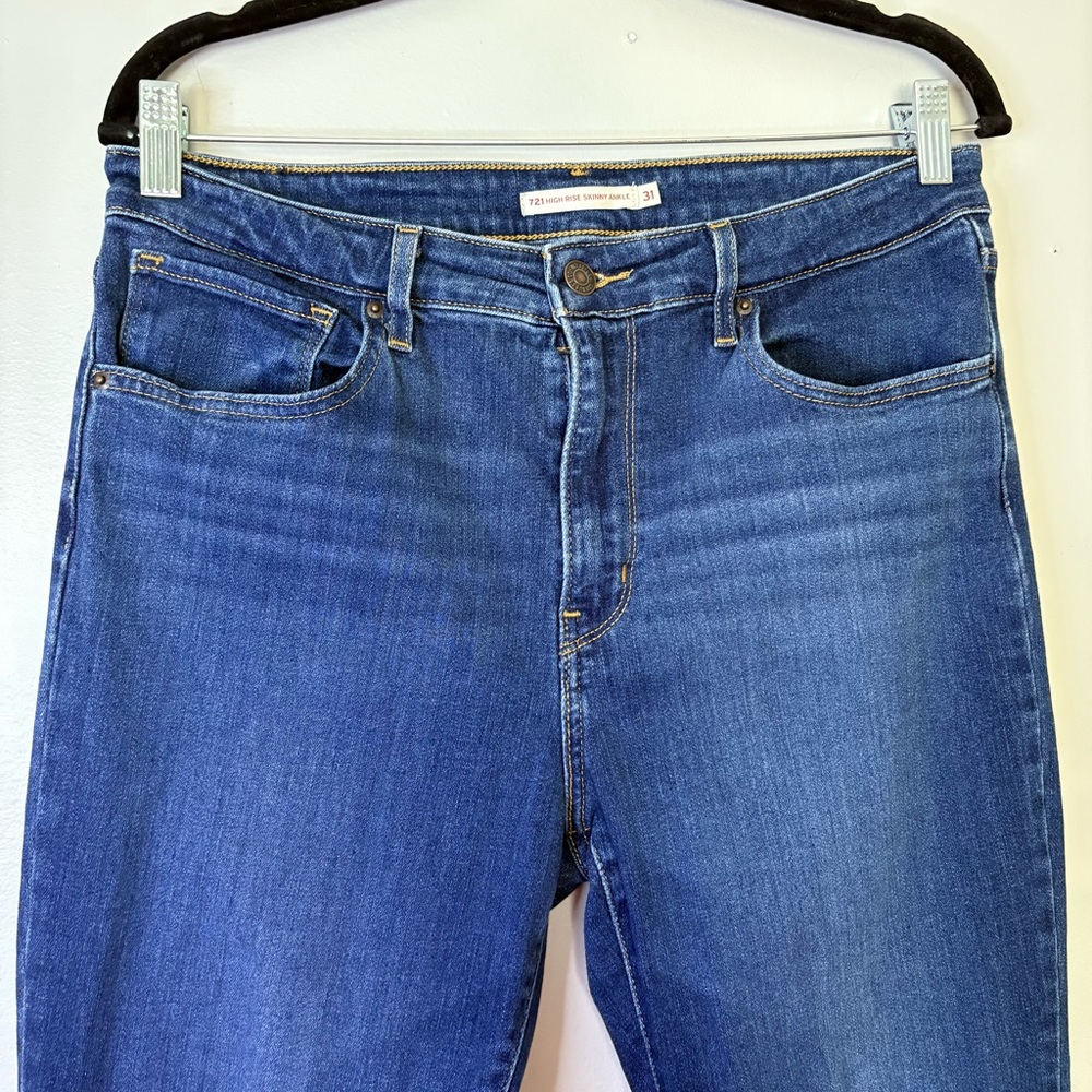 Levi’s High Rise Skinny Ankle Distressed Women Jeans - Picture 2 of 6